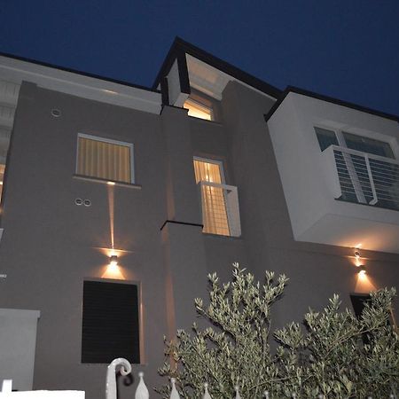 B&B Gardacharme Дезенцано-дель-Гарда Екстер'єр фото